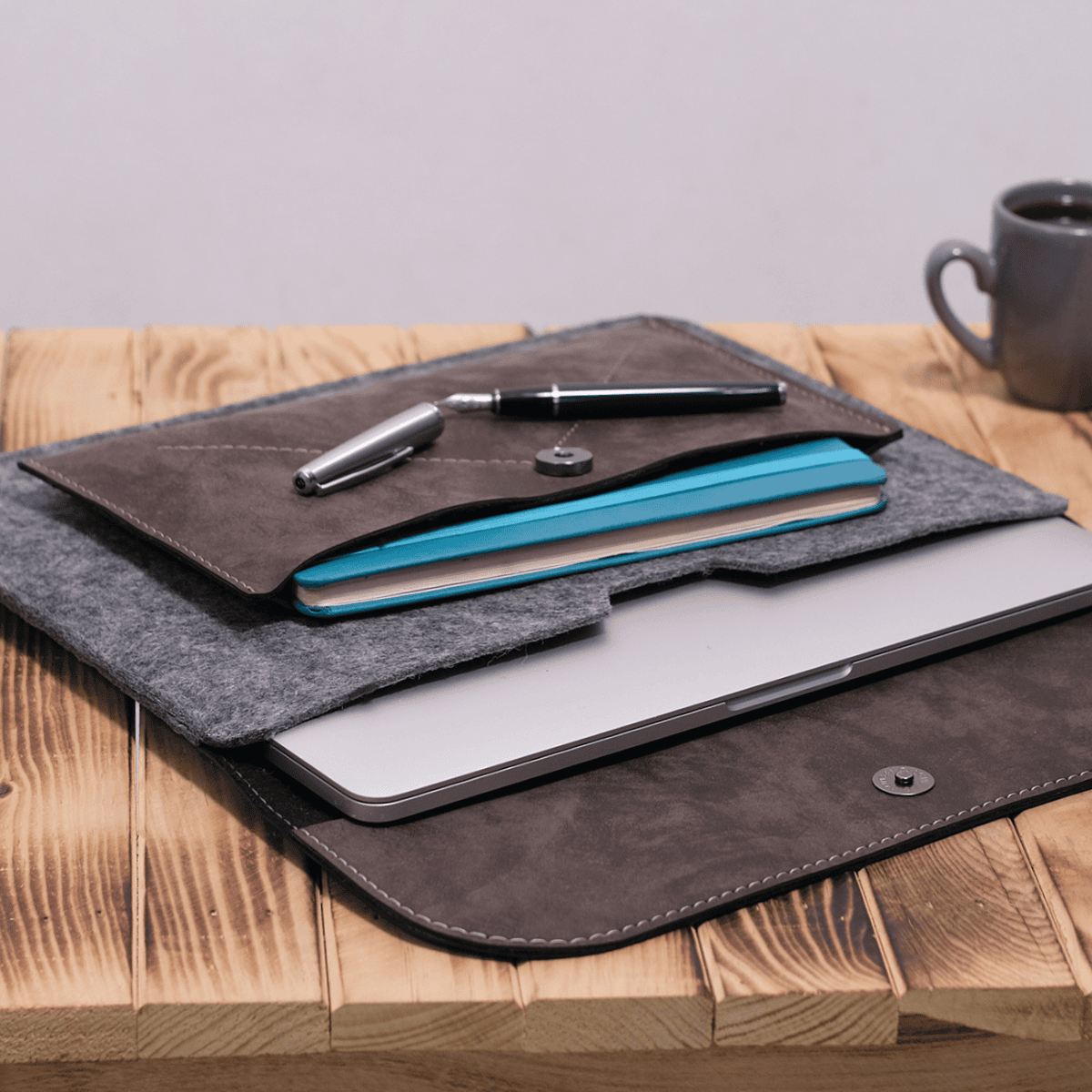 Keçe Laptop Kılıfları 13-13.3-14 inç Macbook Air Ve Ultrabook / Evrak Çantası Kahverengi